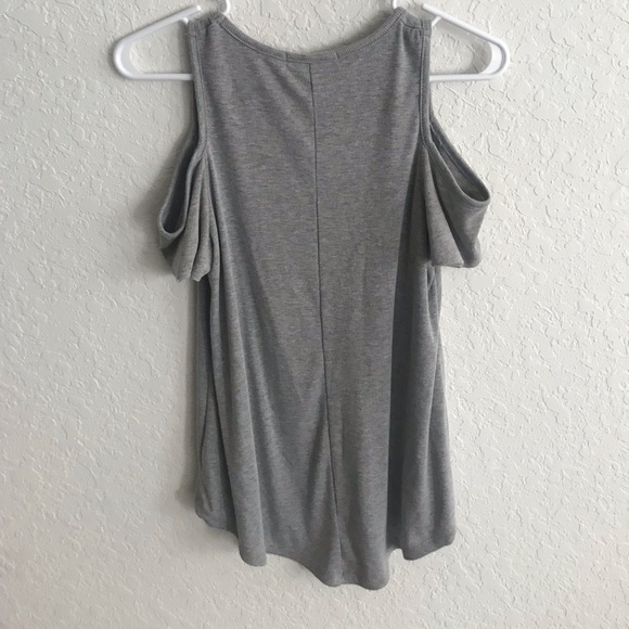 Grey open shoulder blouse - Picture 2 of 2